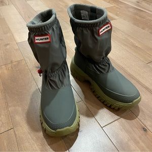 Hunter Wanderer Insulated Short Snow Boot